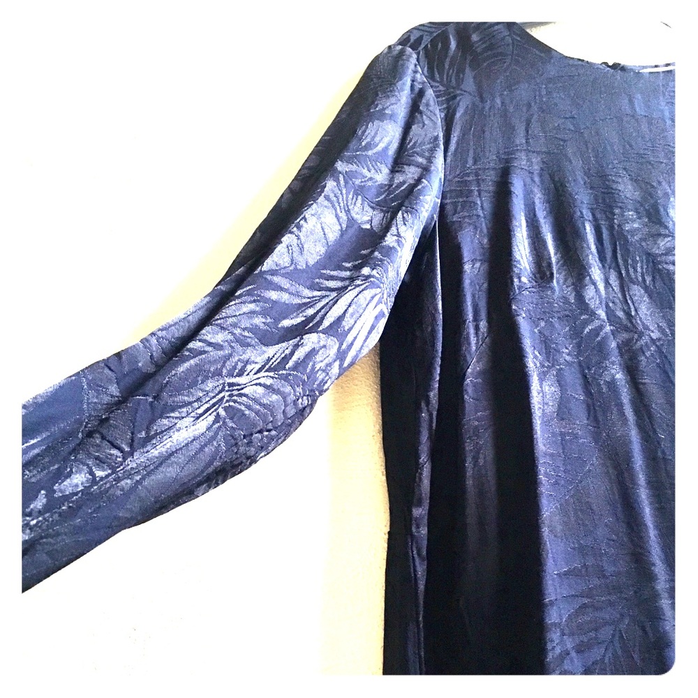 Elegant H&M Navy Blue Shift Dress w/ Subtle Print